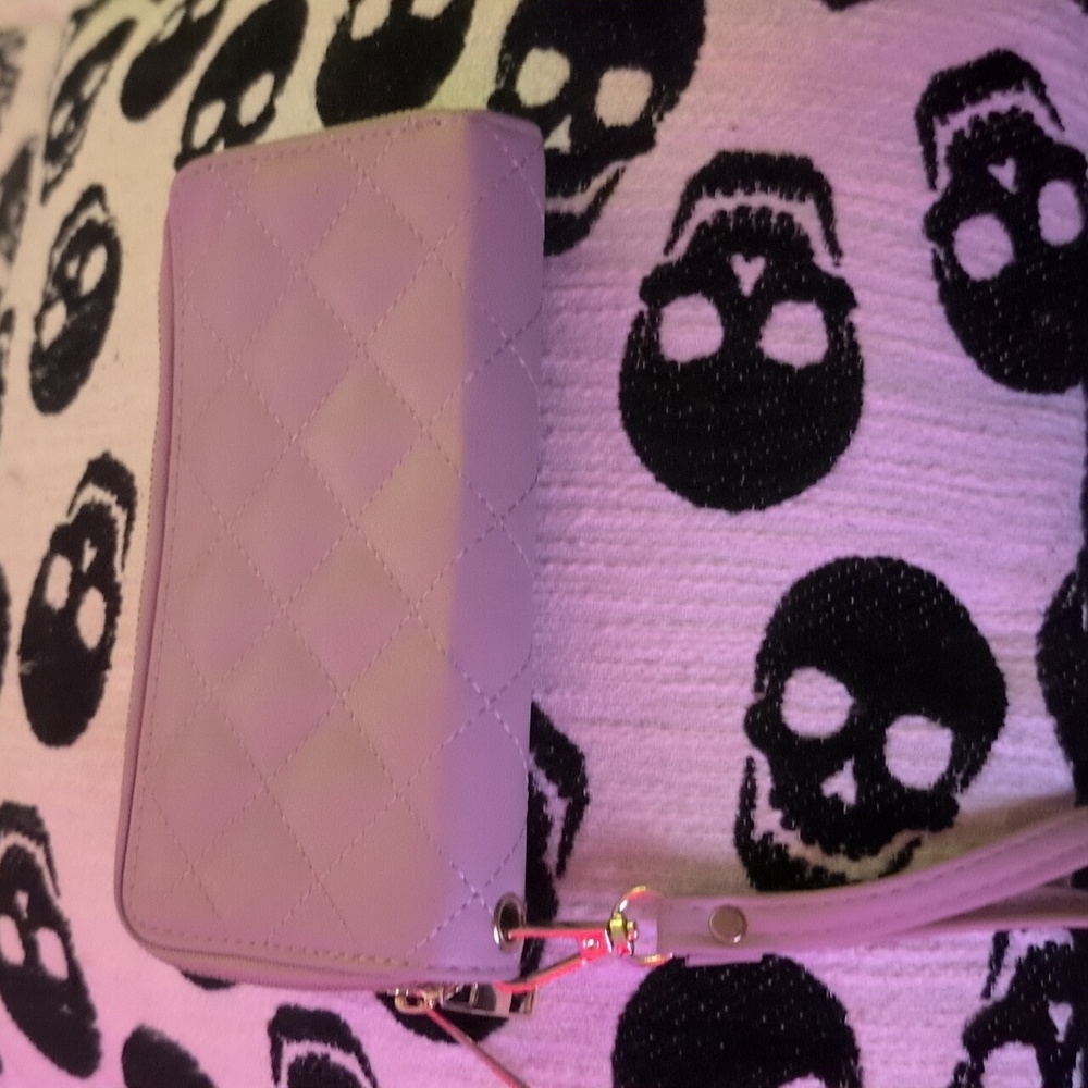 Hollister Wristlet